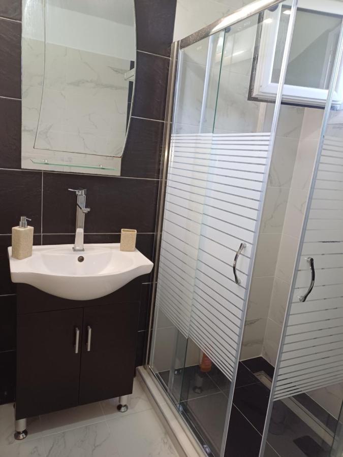 G.Tzanis Luxury Apartments パルガ エクステリア 写真